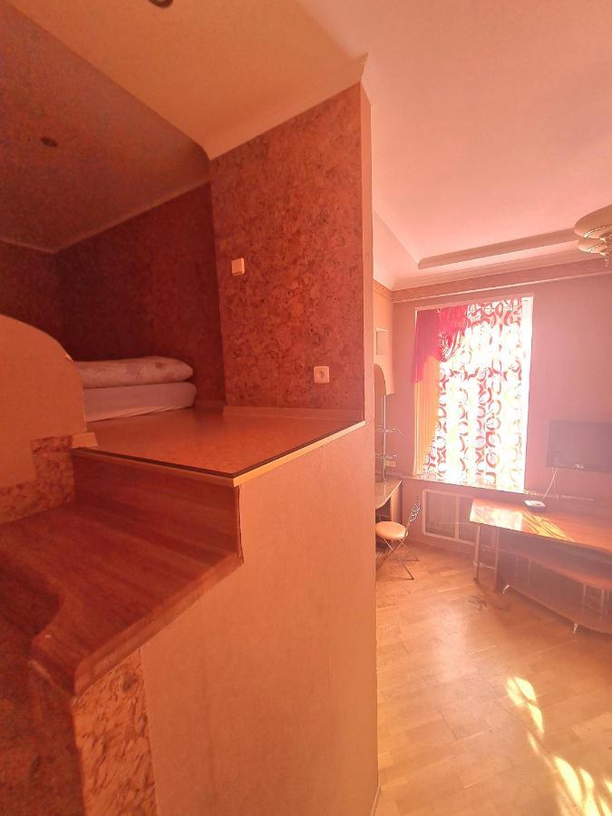 Центр, Євгена Коновальця, 3 Apartment Lutsʼk Екстериор снимка